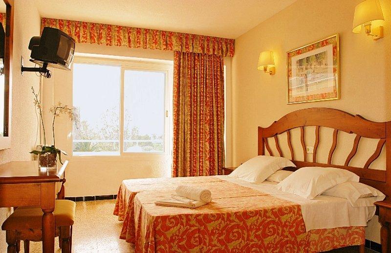 Bj Playamar Hotel & Apartamentos S'Illot  Exteriör bild