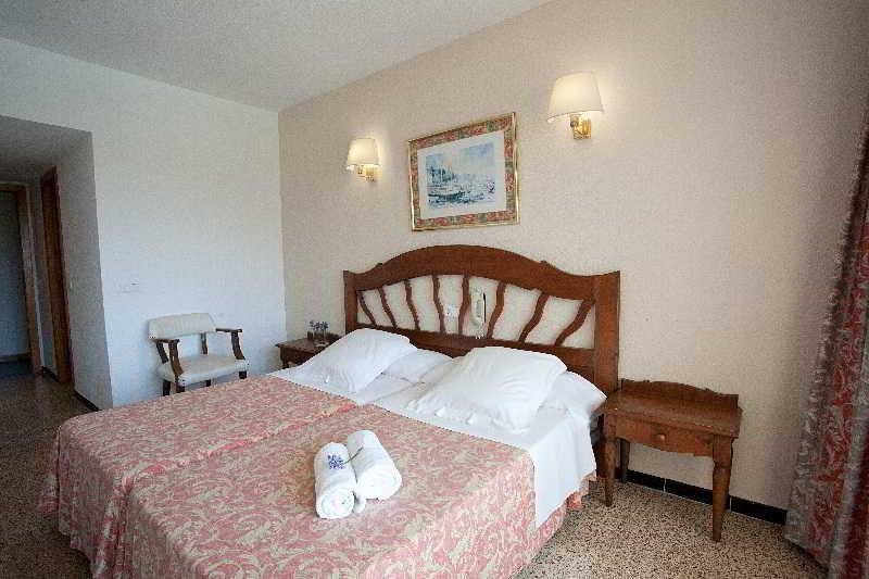 Bj Playamar Hotel & Apartamentos S'Illot  Exteriör bild