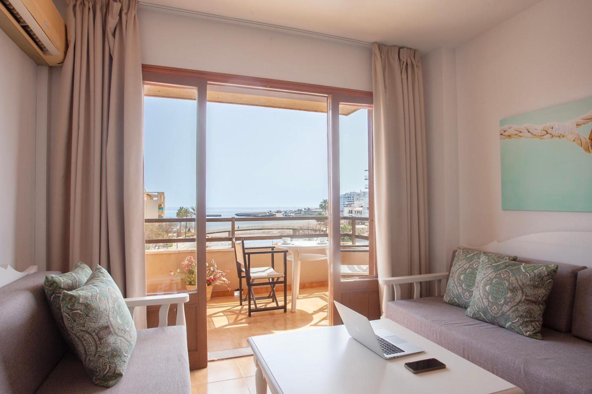 Bj Playamar Hotel & Apartamentos S'Illot  Exteriör bild